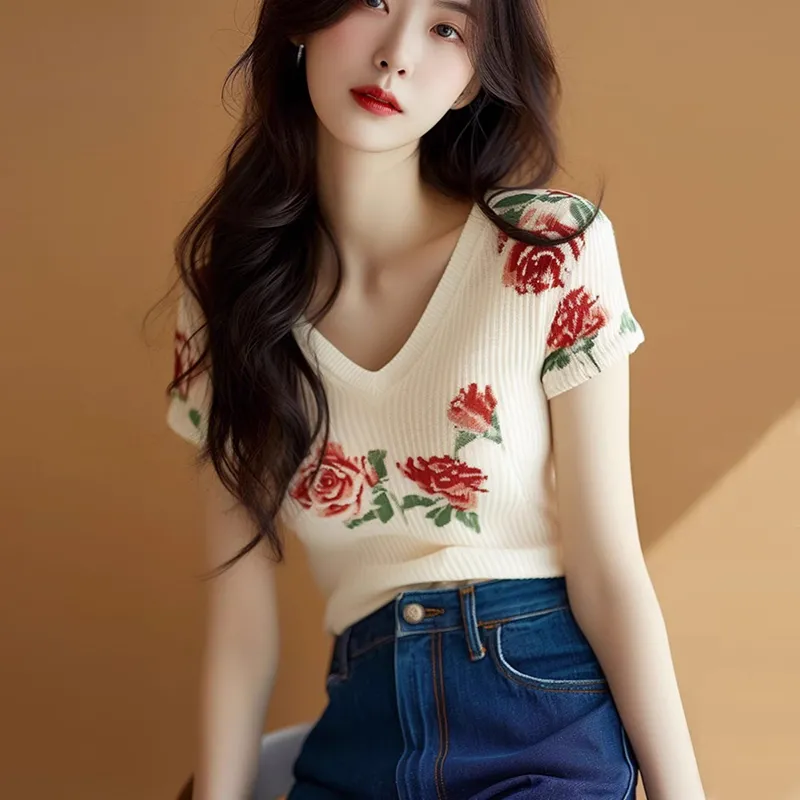 여성용 베이지 V넥 니트 탑 반팔 3D 장미 자수 캐주 - Embroidery Rose 리뷰 및 가격