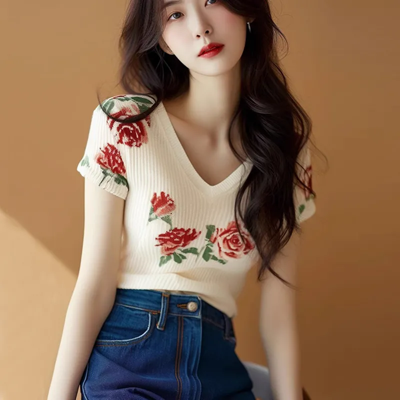 여성용 베이지 V넥 니트 탑 반팔 3D 장미 자수 캐주 - Embroidery Rose 리뷰 및 가격